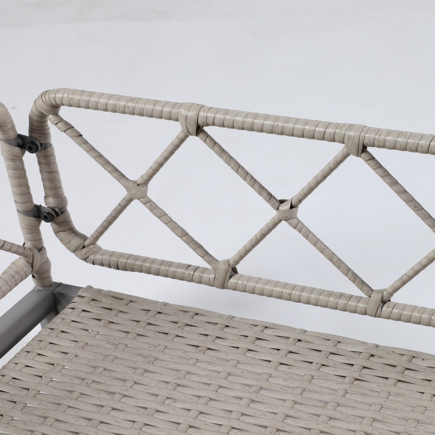 Wicker Dog Bed – Waterproof, Hand-Woven PE Rattan with Soft Cushion & Non-Slip Feet